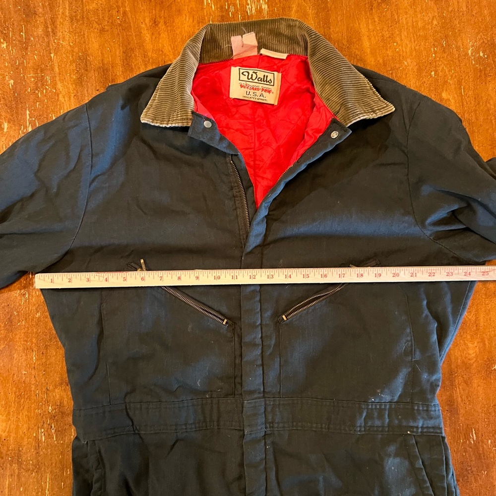 Men’s Wall’s Blizzard-Pruf Insulated  Coveralls. Size XL.